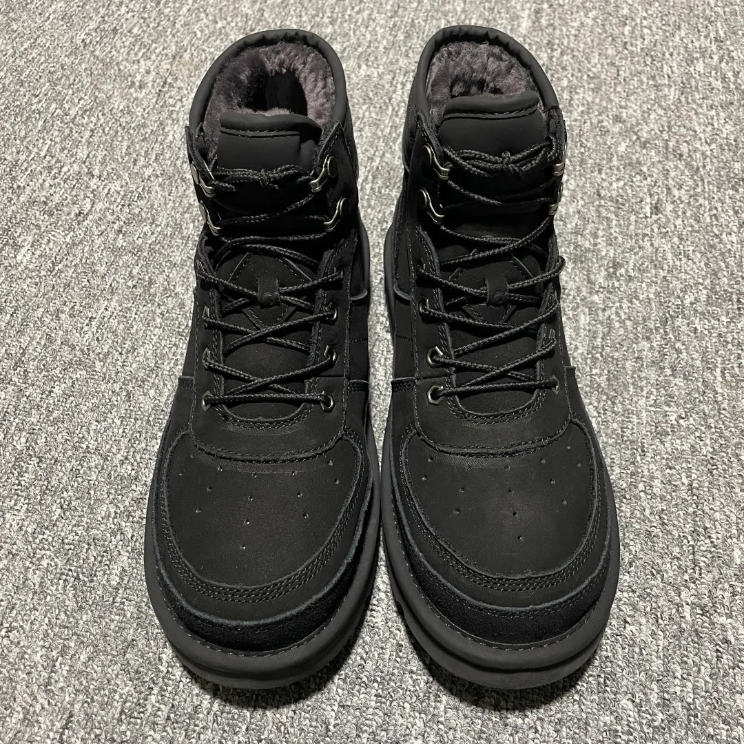 Pick up locally 💰640. The core recommendation is good price. The platform is exclusively for foreign trade. UGG men's snow boots 1097089. The foreign trade platform is full of Z. High-end retail is exclusively for quality. Produced by the production line of a ten-year-old brand shoemaking factory. Pay attention to every detail. Longfeng A-grade genuine sheep fur is integrated. Created in full compliance with the ZP process. Size: 40 41 42 43 44